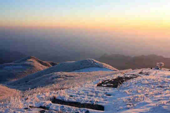 武功山雪景