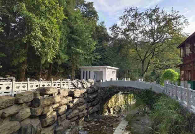 土嶺村