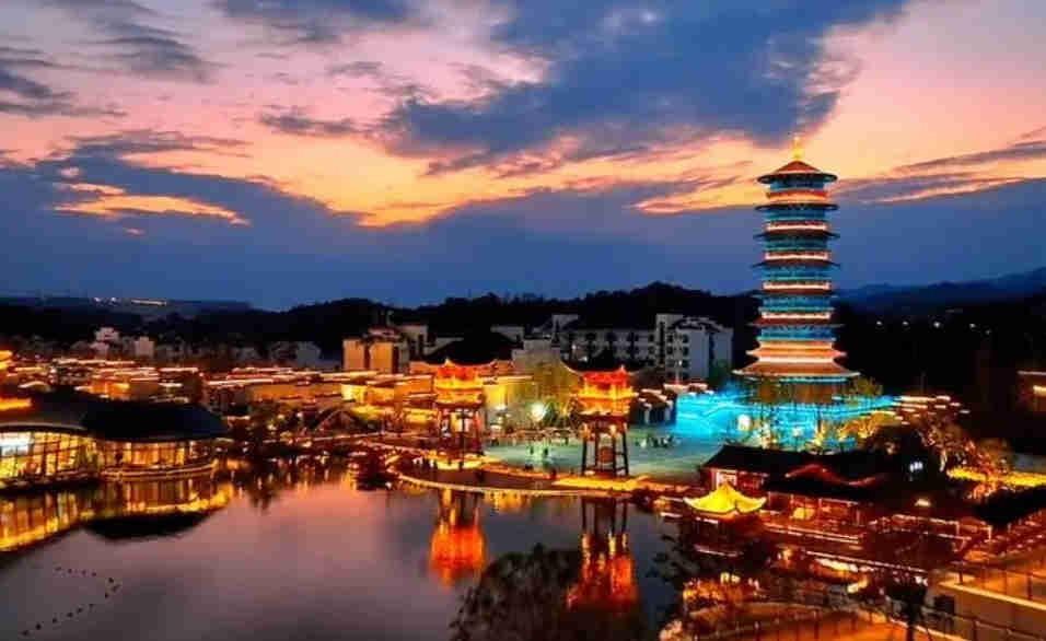 水墨江西|廬山、鄱陽(yáng)湖石鐘山、景德鎮(zhèn)、婺源篁嶺、三清山四日游